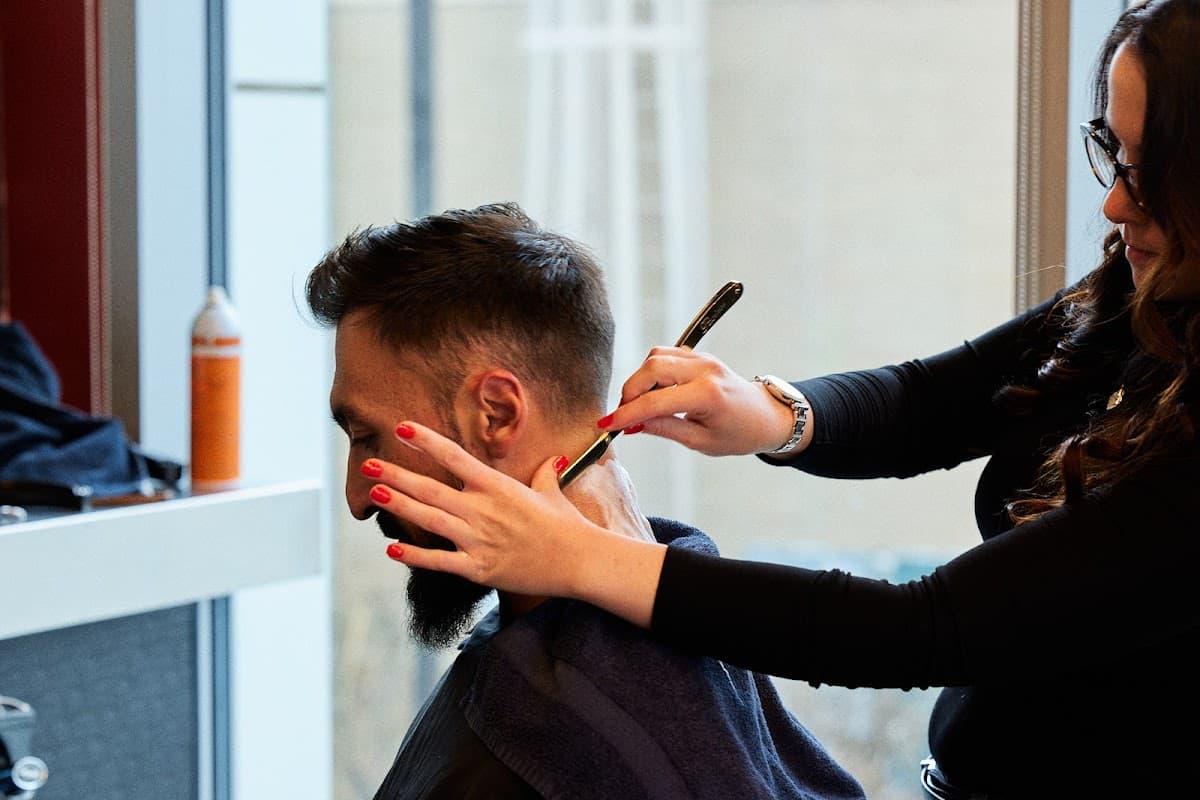 Floyds 99 Barbershop